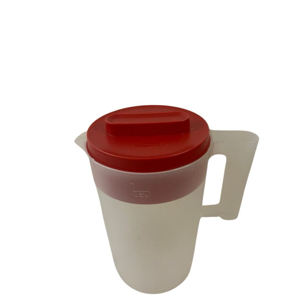 Rubbermaid 1 gal Simply Pour plastic‎ pitcher red lid